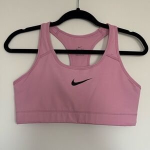 NWOT Nike sports bra
